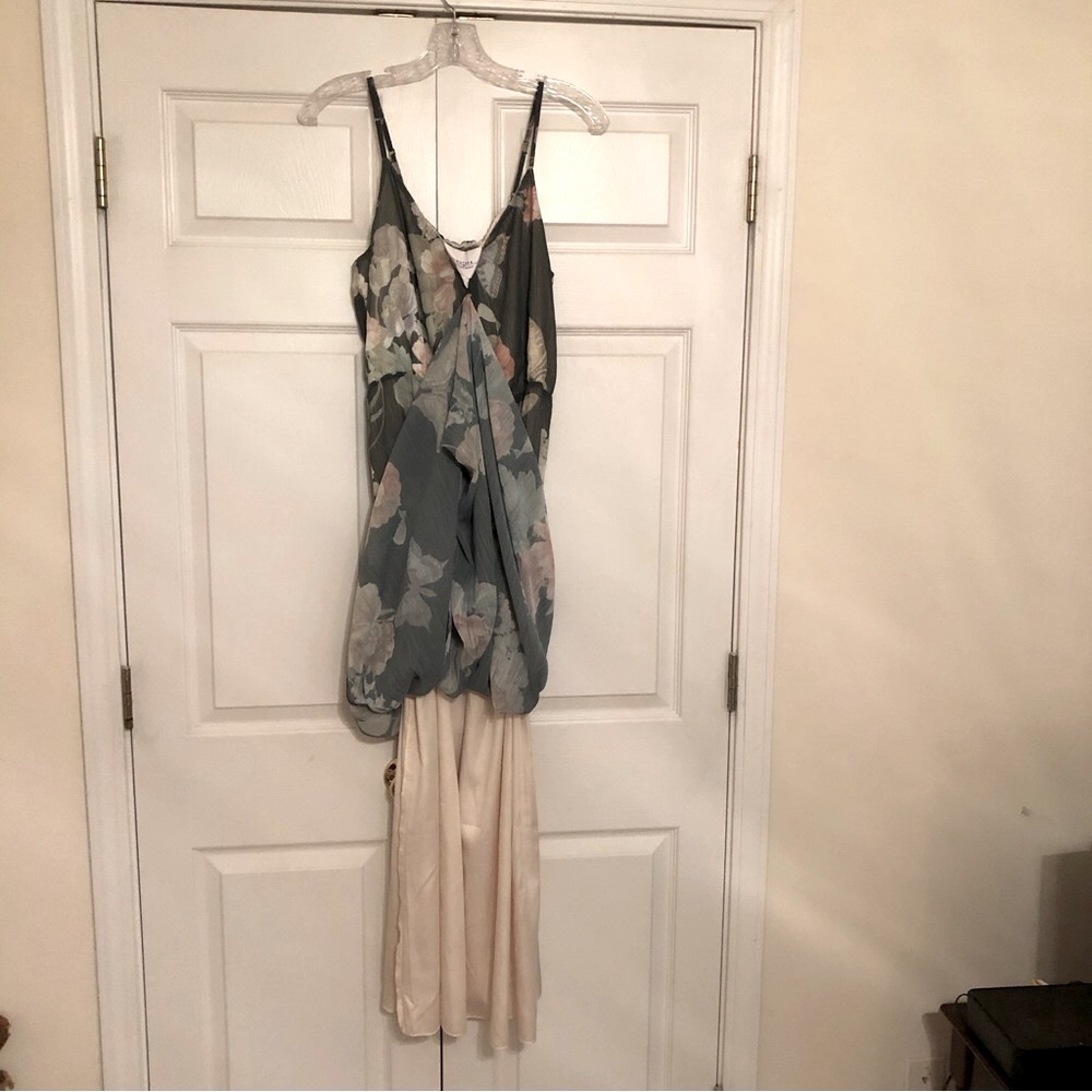 NWOT Flower Maxi Dress - Picture 3 of 7